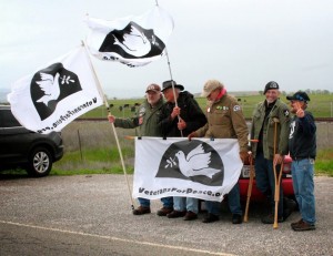 Gilchrist on far left, Adams on crutches second to right. (Photo by Guarionex Delgado)